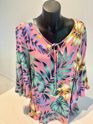 TROPICAL PRINT TOP BY CAROLINE MORGAN